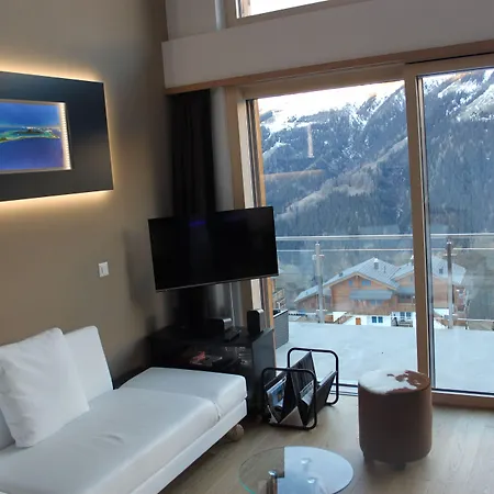 ホテル The Onya & 5*