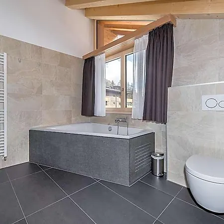 The Onya & 5*