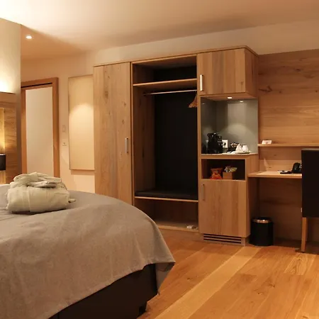 The Onya & Otel